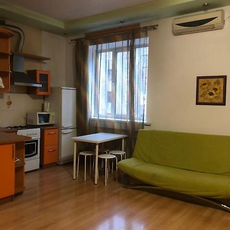 Квартира-Студия На Котляра 카리프 외부 사진