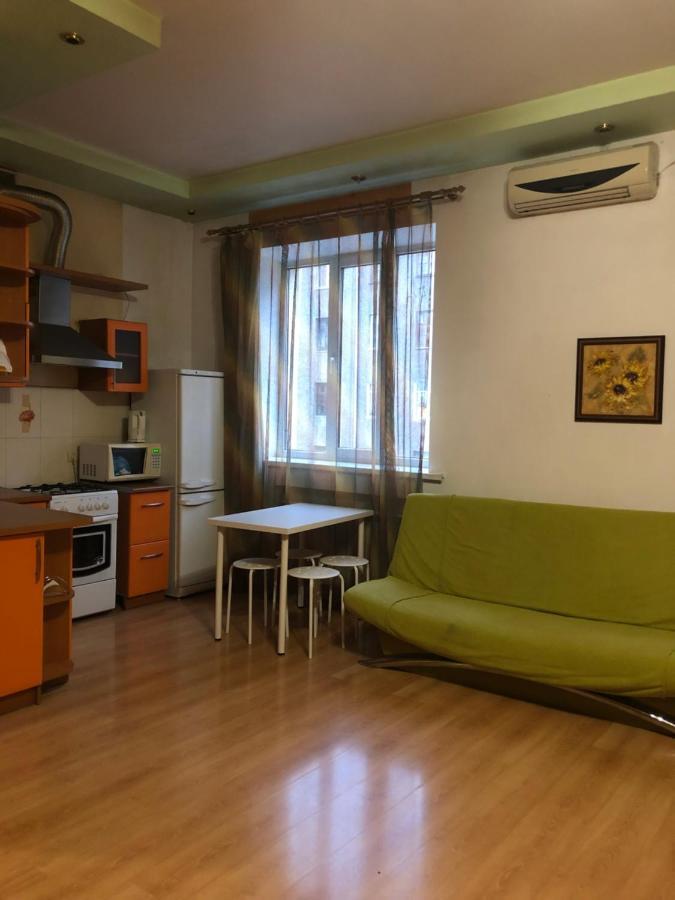 Квартира-Студия На Котляра 카리프 외부 사진