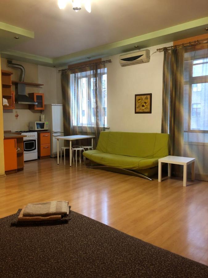 Квартира-Студия На Котляра 카리프 외부 사진